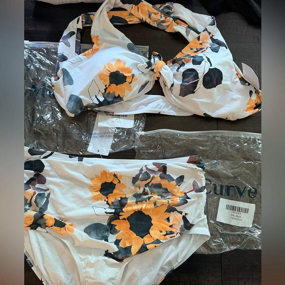 NWT Curve 2 piece bathing suit